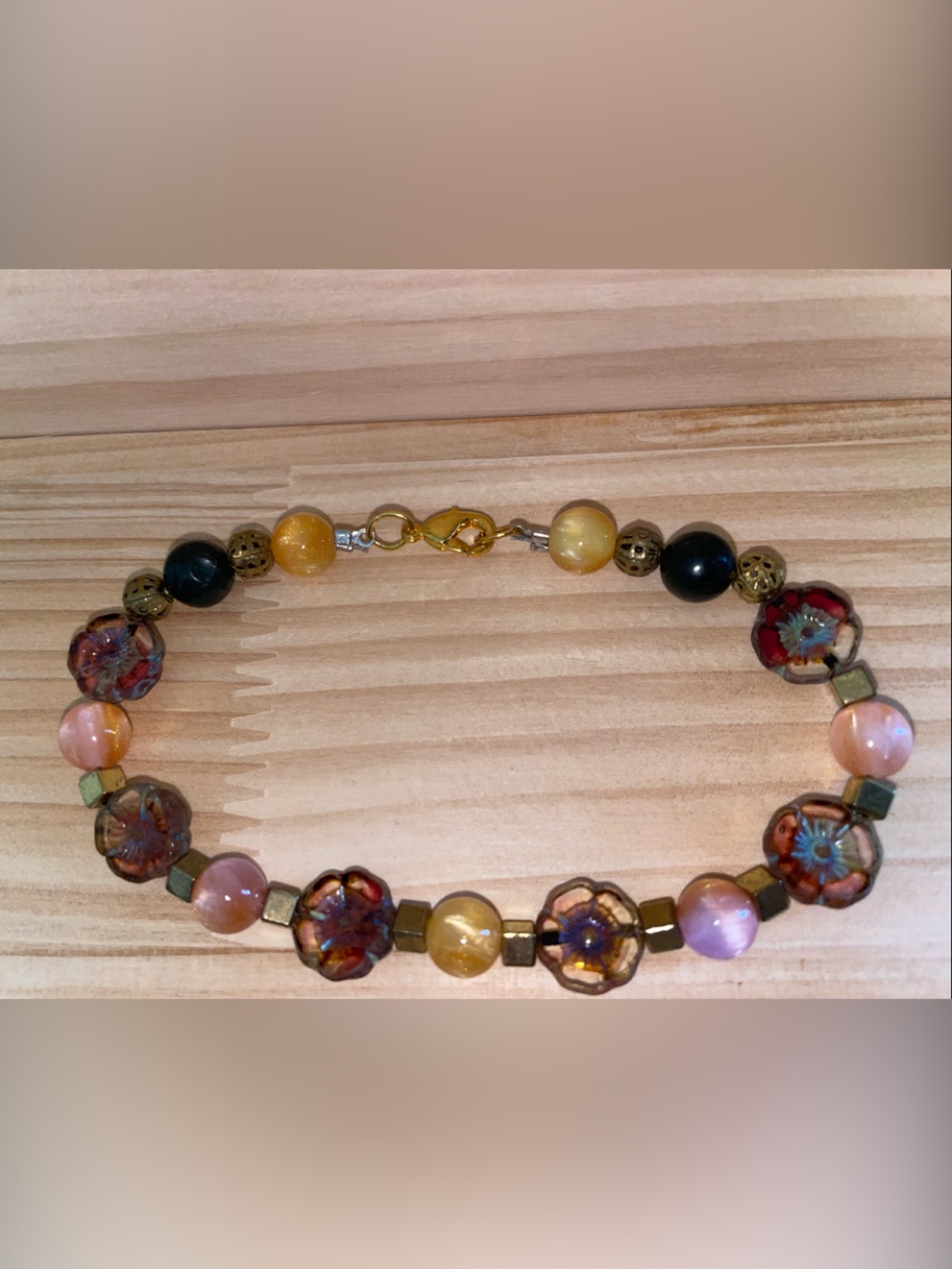 8.5” Exquisite crimson hibiscus glass beads bracelet with authentic stones